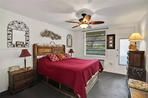 441 Collins Ave #6, Miami Beach, FL 33139