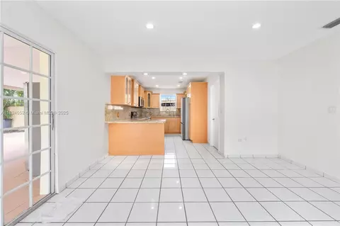 Living - 30 E 52nd Pl, Hialeah, FL 33013 photo 10 of 12