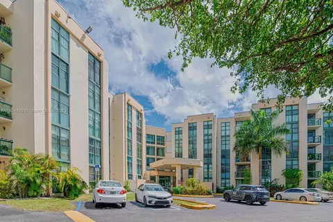 2075 SW 122nd Ave #306, Miami, FL 33175