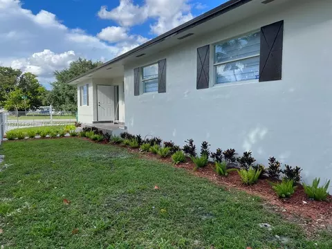 7545 NW 10th Ave, Miami, FL 33150
