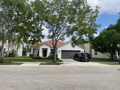 1087 Chenille Cir, Weston, FL 33327