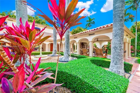 Exterior - 111 Aledo Ave, Coral Gables, FL 33134 photo 27 of 33
