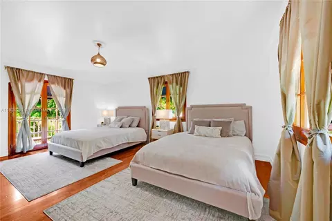 Bedroom - 111 Aledo Ave, Coral Gables, FL 33134 photo 6 of 13
