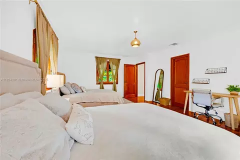 Bedroom - 111 Aledo Ave, Coral Gables, FL 33134 photo 9 of 13