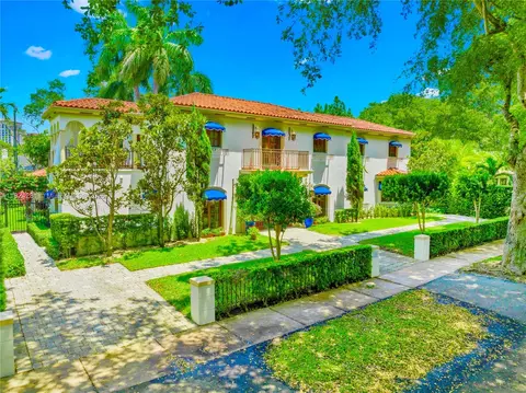 Exterior - 111 Aledo Ave, Coral Gables, FL 33134 photo 2 of 33