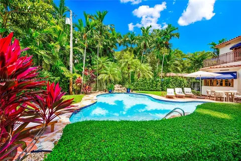 Exterior - 111 Aledo Ave, Coral Gables, FL 33134 photo 24 of 33