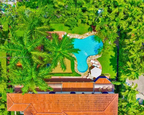 View/Area - 111 Aledo Ave, Coral Gables, FL 33134 photo 2 of 3