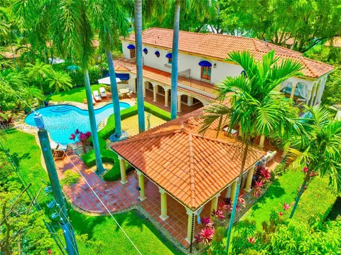 Exterior - 111 Aledo Ave, Coral Gables, FL 33134 photo 8 of 33