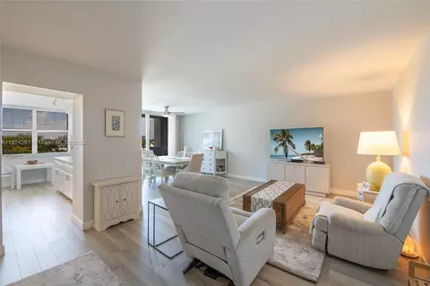 3210 SE 10th St #5B, Pompano Beach, FL 33062