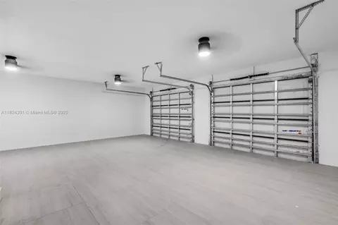 Other - 4660 W 8th Pl, Hialeah, FL 33012 photo 8 of 10