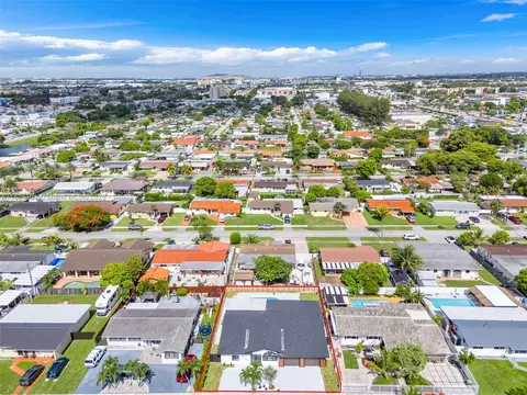 View/Area - 4660 W 8th Pl, Hialeah, FL 33012 photo 2 of 11