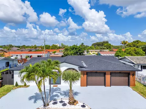 4660 W 8th Pl, Hialeah, FL 33012
