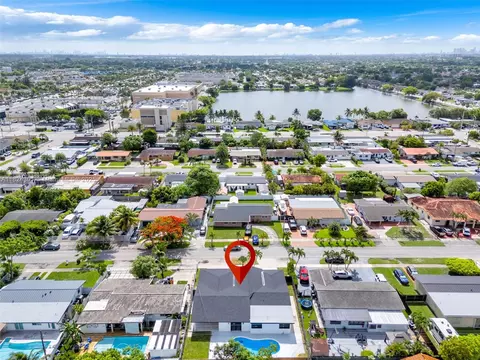 View/Area - 4660 W 8th Pl, Hialeah, FL 33012 photo 6 of 11