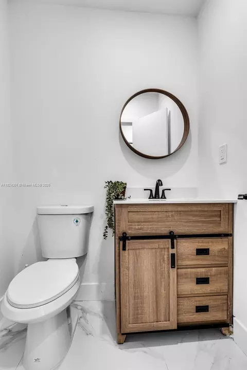 Bath - 4660 W 8th Pl, Hialeah, FL 33012 photo 1 of 4