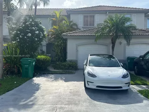 7307 SW 162nd Pl, Miami, FL 33193
