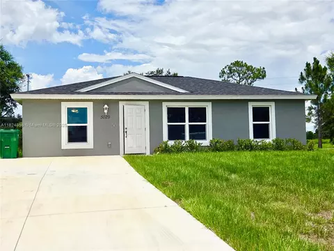 5029 N Dogwood Cir, Labelle, FL 33935