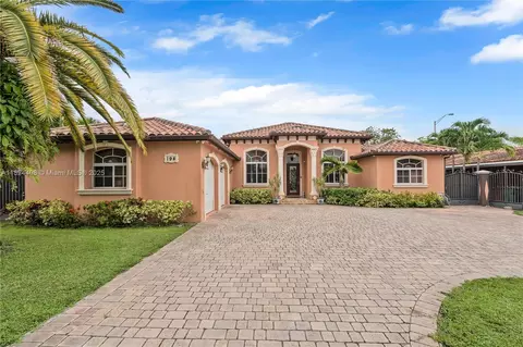 194 W 39th Pl, Hialeah, FL 33012 photo 1