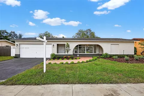 8850 NW 3rd St, Pembroke Pines, FL 33024