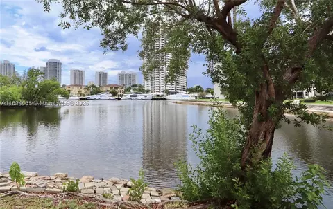 2930 Point East Dr #E309, Aventura, FL 33160