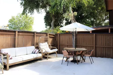 9341 SW 130th St, Miami, FL 33176
