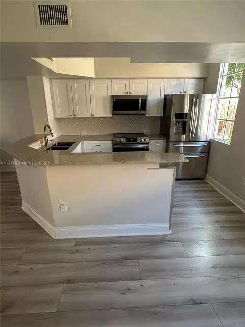 2921 NE 185th St #1205, Aventura, FL 33180