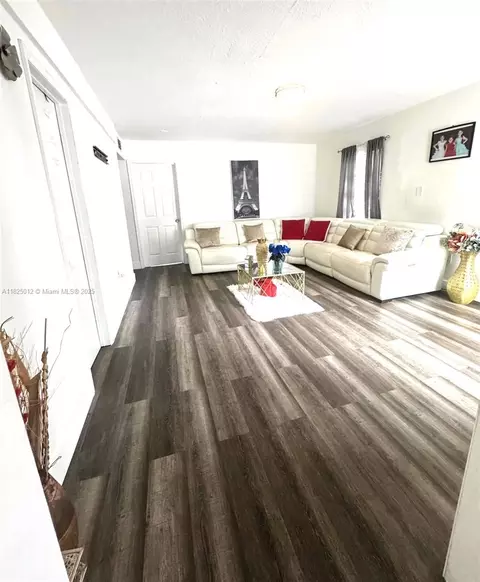 791 E 18th St, Hialeah, FL 33013 photo 1