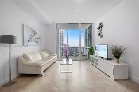 18201 Collins Ave #4705, Sunny Isles Beach, FL 33160