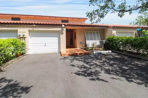 14716 Breckness Pl, Miami Lakes, FL 33016