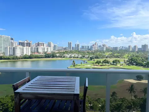 3625 N Country Club Dr #1805, Aventura, FL 33180