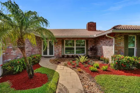 10967 NW 12th Dr, Coral Springs, FL 33071