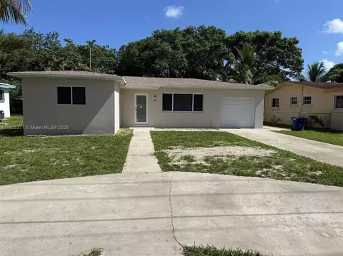 366 NE 163rd St, Miami, FL 33162