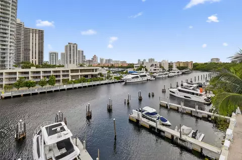 19925 NE 39th Pl Boat Slip #17, Aventura, FL 33180