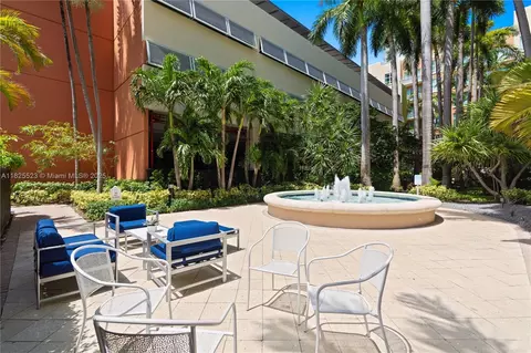 Exterior - 2001 Biscayne Blvd #2201, Miami, FL 33137 photo 3 of 7