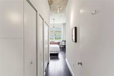 Entry Way - 2001 Biscayne Blvd #2201, Miami, FL 33137 photo 1 of 4