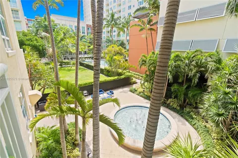 Exterior - 2001 Biscayne Blvd #2201, Miami, FL 33137 photo 2 of 7