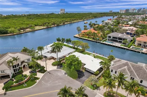 2756 NE 18th St, Fort Lauderdale, FL 33305