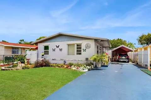 5637 SW 40th St, West Park, FL 33023