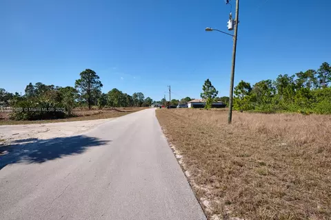 1025 E Winters St, Lehigh Acres, FL 33974 photo 5