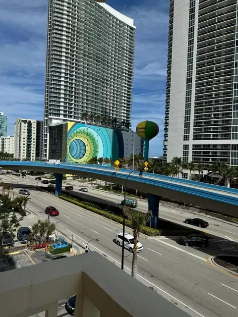 1825 S Ocean Dr #514, Hallandale Beach, FL 33009