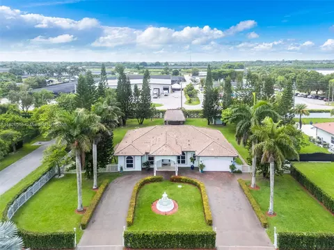 16934 SW 215th Ter, Miami, FL 33187