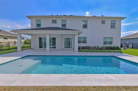 757 Hookline Cir, Loxahatchee, FL 33470