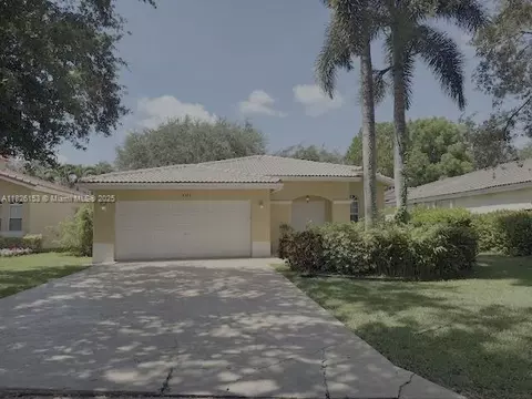 4390 NW 41st Pl, Coconut Creek, FL 33073