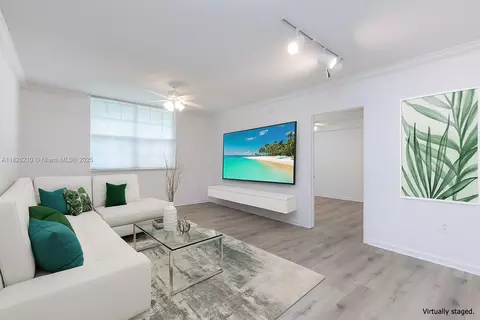 1919 Van Buren St #205A, Hollywood, FL 33020