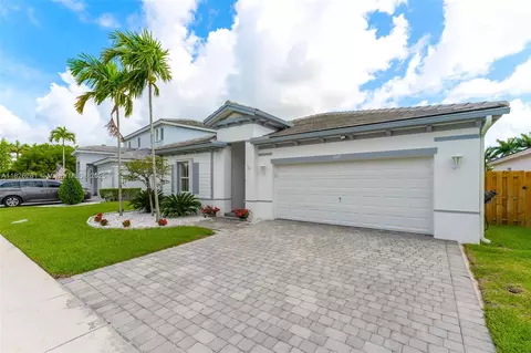 3377 NE 2nd Dr, Homestead, FL 33033