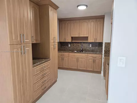 Kitchen - 954 W 72nd Pl, Hialeah, FL 33014 photo 1 of 2