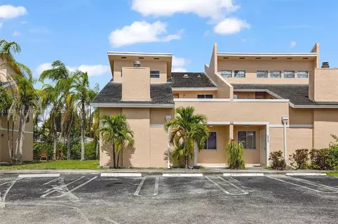 3931 Coral Springs Dr #26, Coral Springs, FL 33065