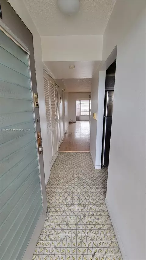 3091 NW 46th Ave #406C, Lauderdale Lakes, FL 33313