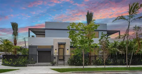 4235 NW 1st Ave, Miami, FL 33127