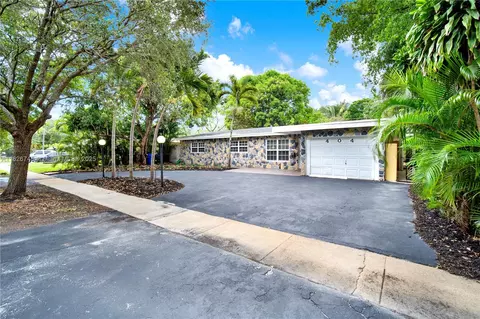Undisclosed, Hollywood, FL 33023