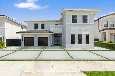14812 SW 39th Ter, Miami, FL 33185